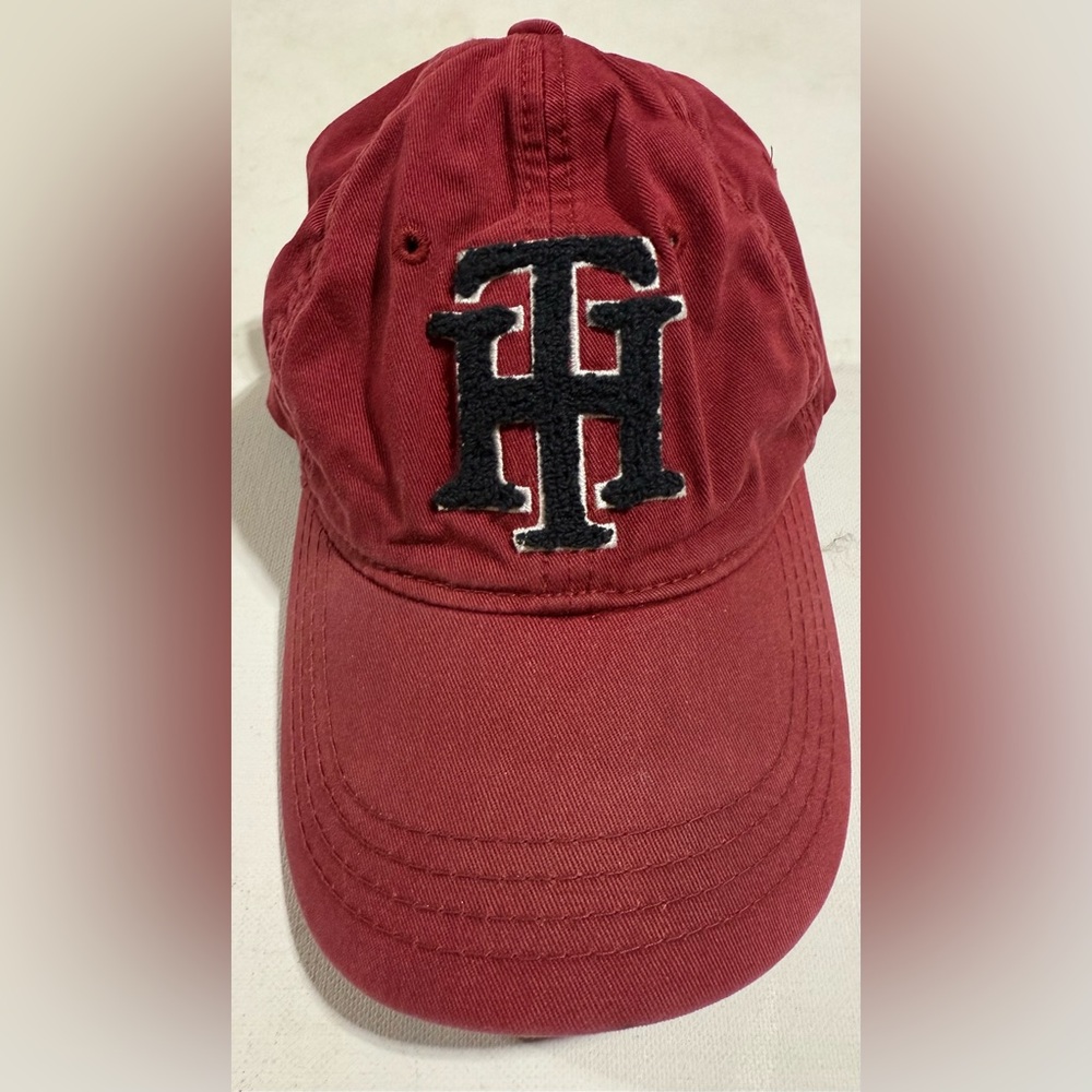 Tommy Hilfiger Burgundy Cap with Embroidered Logo